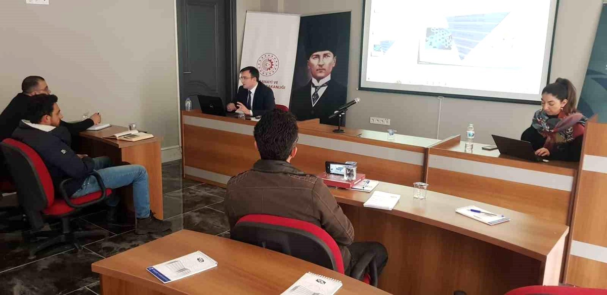 \'İmalat Sanayinde Rekabetçiliğin Geliştirilmesi Ortak Finansman Desteği\' bilgilendirme ve eğitim toplantıları başladı