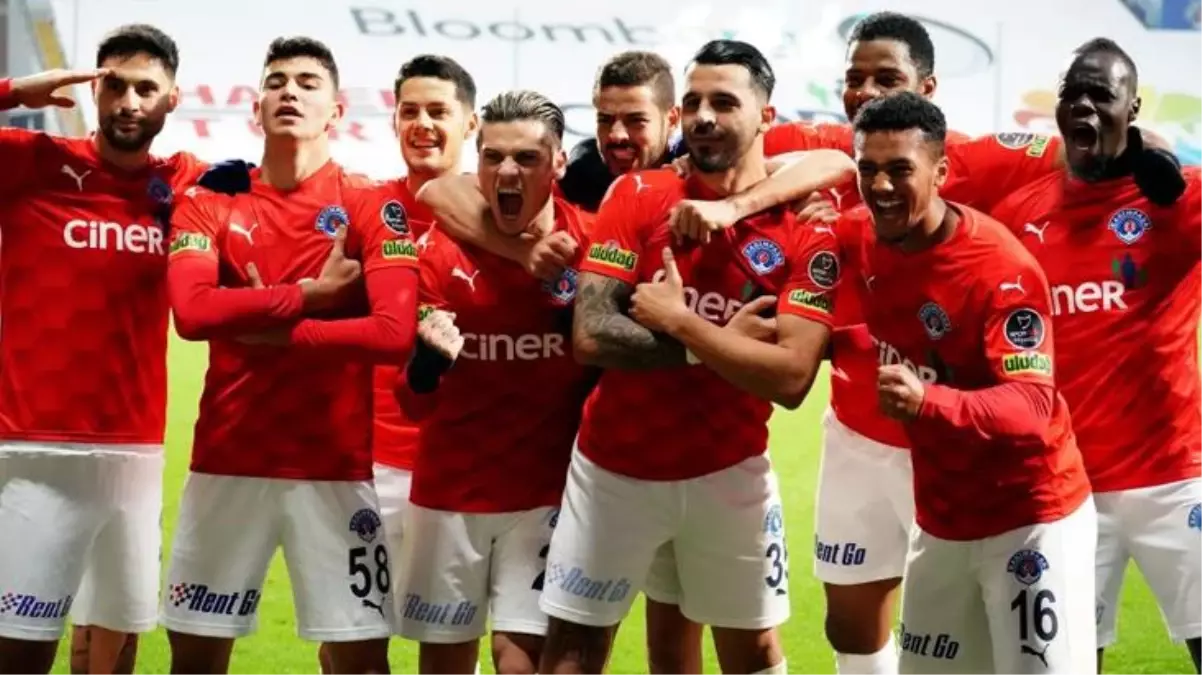 İstanbul\'da gol yağmuru! Kasımpaşa, Giresunspor\'u sahadan sildi