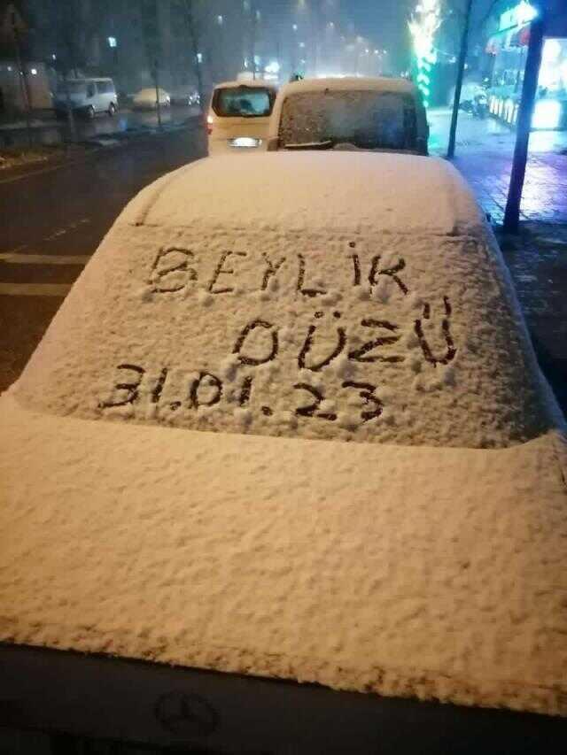 İstanbul'da kar yağışı başladı-1