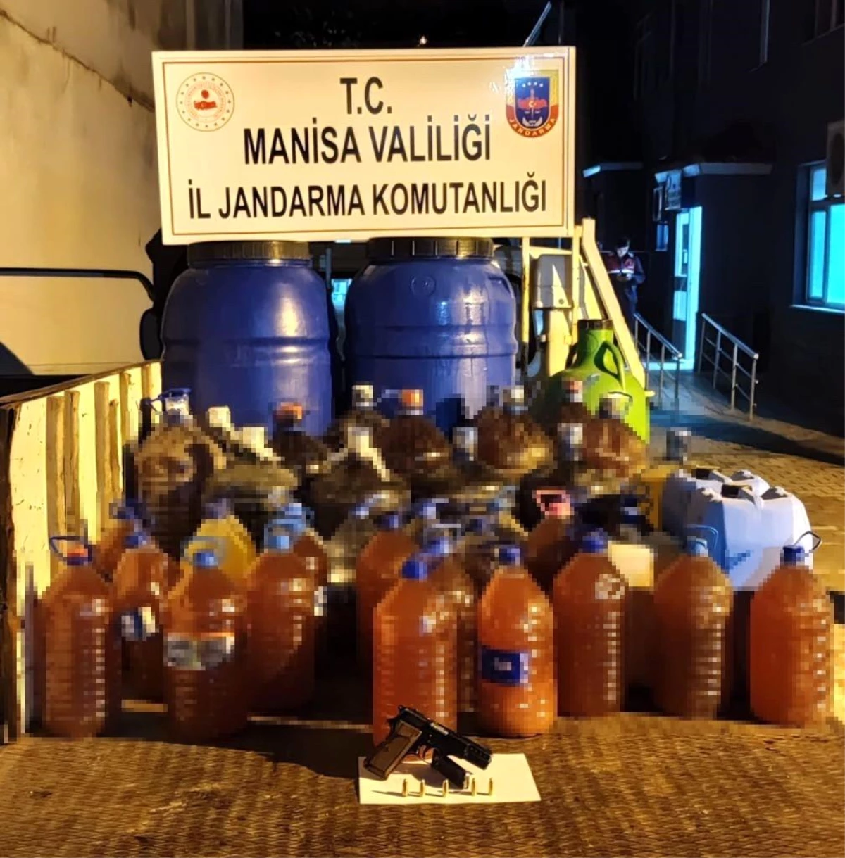 Manisa\'da sahte içki operasyonu