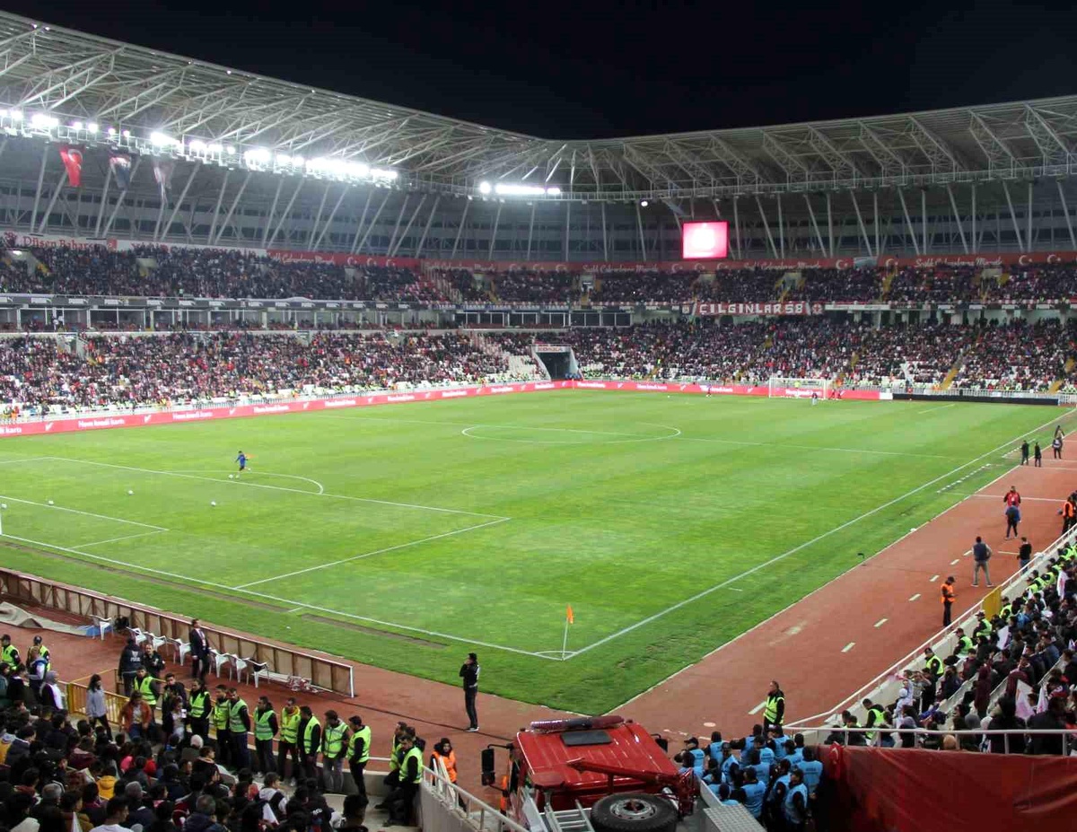 Sivasspor Beşiktaş maçının biletleri satışa çıktı