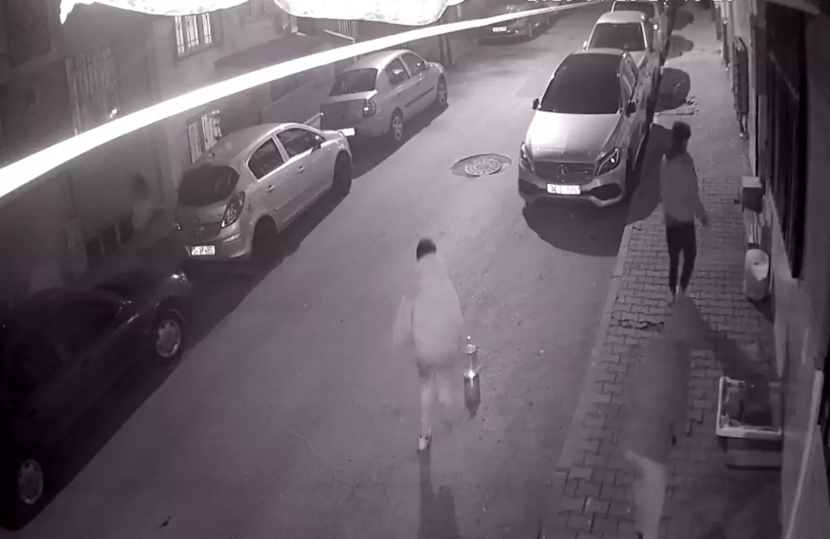 Sultangazi\'de zillere basıp kaçan çocuklar mahalle halkını canından bezdirdi