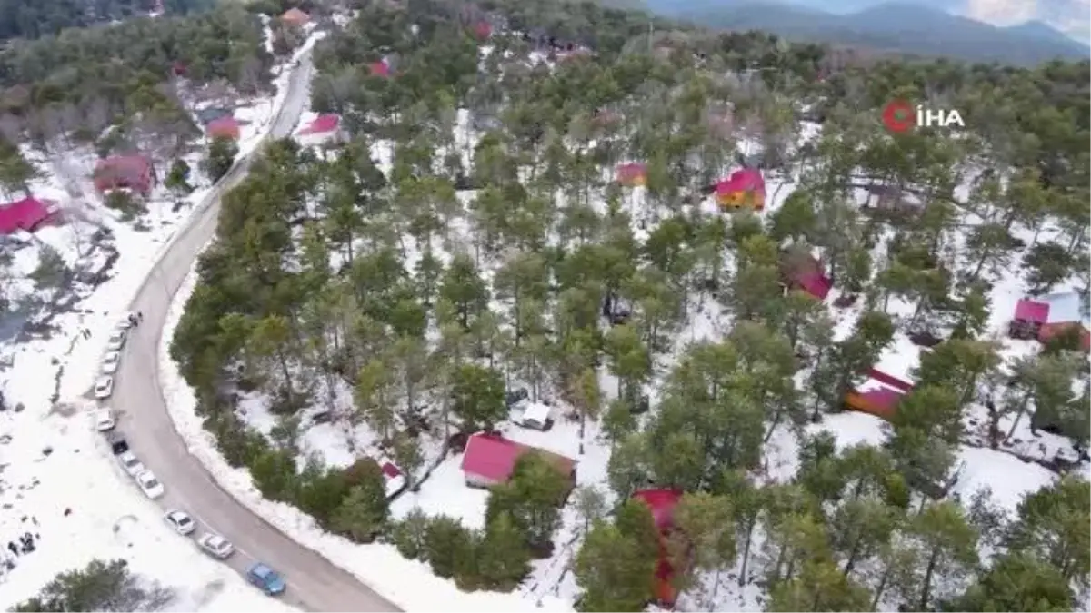 Zorkun Yaylası beyaza büründü