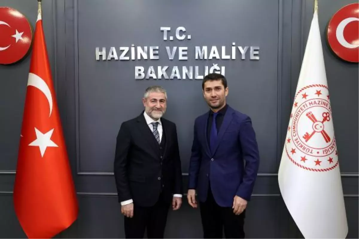 Bakan Nebati EYT\'nin bütçeye yükünü açıkladı: "EYT\'nin bu yıl için bütçeye maliyeti 255 milyar lira"