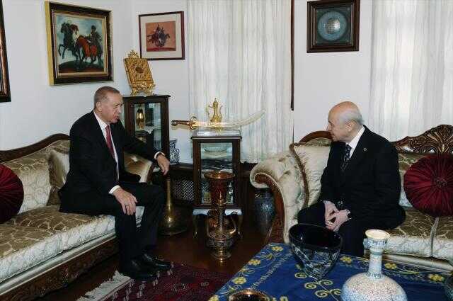 Cumhurbaşkanı Erdoğan, Bahçeli'yi ziyaret etti Cumhurbaşkanı Erdoğan, Bahçeli'yi ziyaret etti