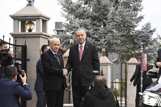 Cumhurbaşkanı Erdoğan, Bahçeli'yi ziyaret etti Cumhurbaşkanı Erdoğan, Bahçeli'yi ziyaret etti