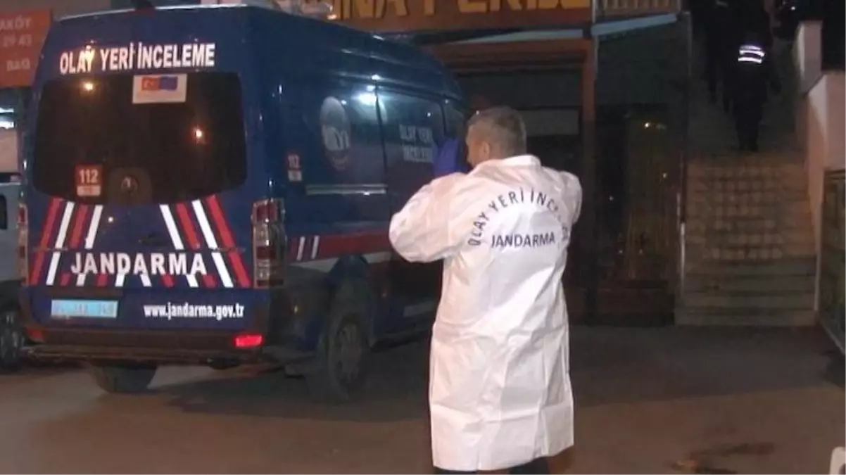 Oto galeride çıkan kavgada silahlar patladı! 1 kişi başından vurularak öldürüldü,1 kişi de ağır yaralı