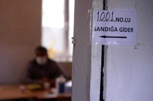 Son seçim anketinde çarpıcı sonuç! Cumhur ile Millet İttifakı arasındaki fark 1.6 puan Son seçim anketinde çarpıcı sonuç! Cumhur ile Millet İttifakı arasındaki fark 1.6 puan
