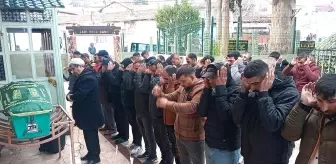 Boşandığı eşi tarafından öldürülen kadın toprağa verildi