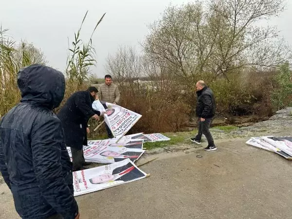 Cumhurbaşkanı Erdoğan'ın afişlerini söküp dereye attılar