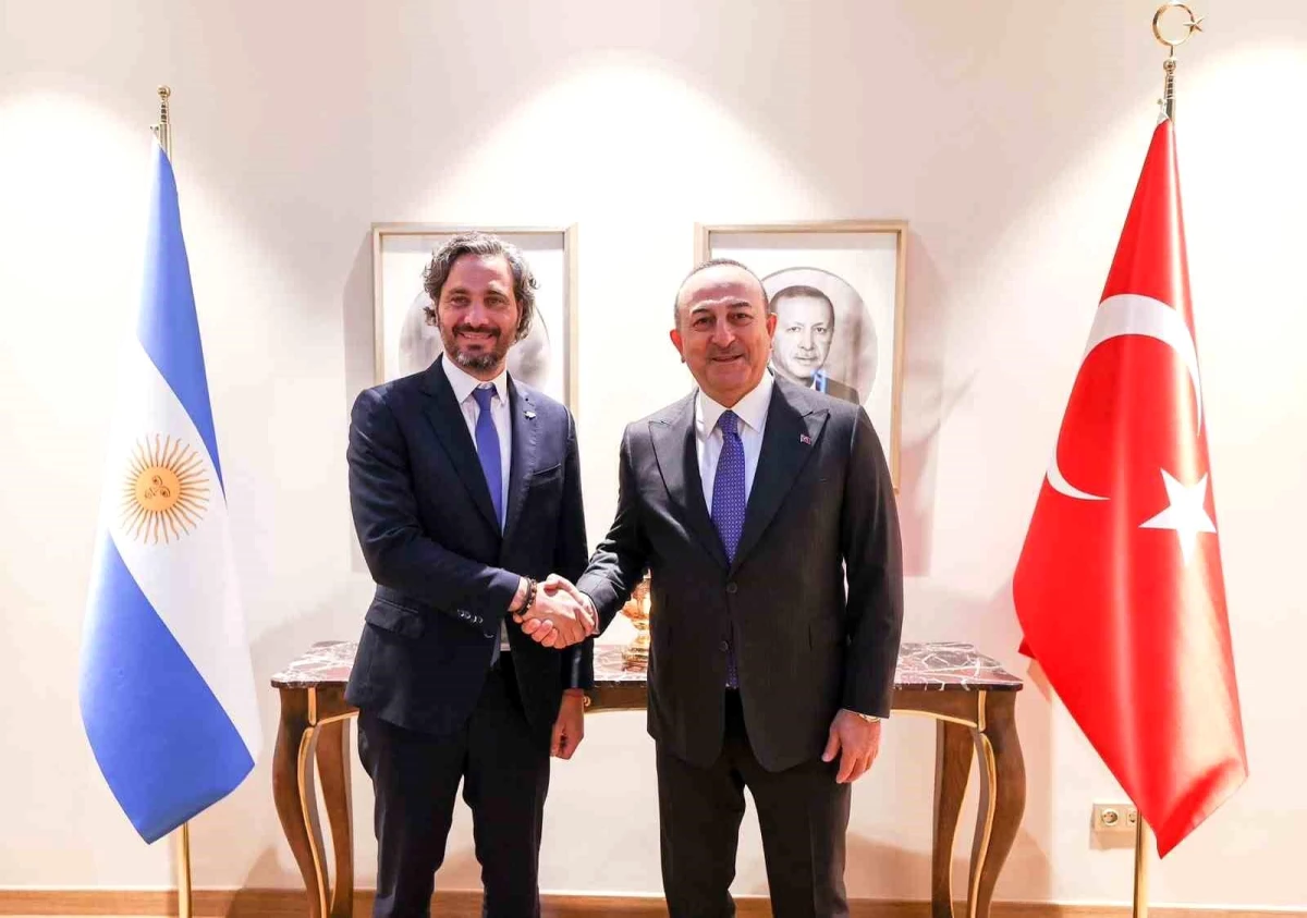 Dışişleri Bakanı Mevlüt Çavuşoğlu\'ndan konsolosluk kapatan ülkelere tepki