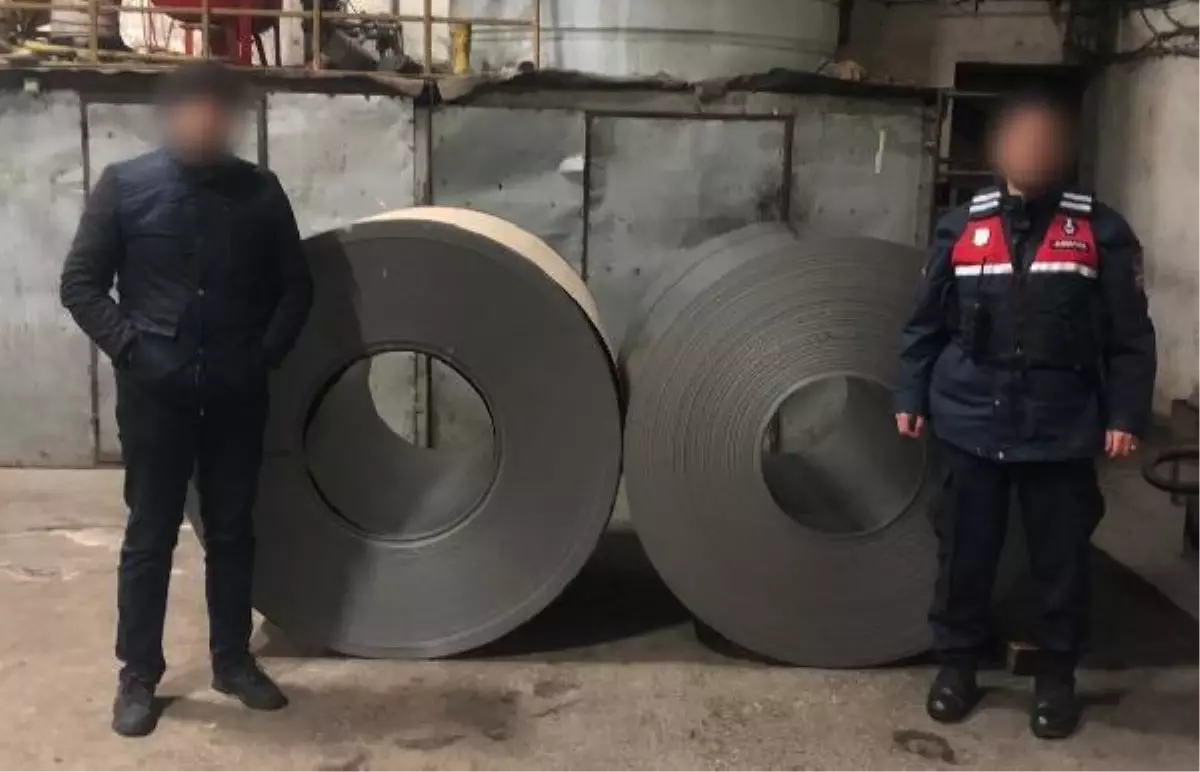 İş yerinden 2 milyon liralık sac hırsızlığına 3 gözaltı