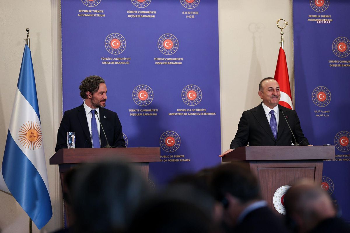 Mevlüt Çavuşoğlu\'ndan Başkonsolosluklarını Kapatan Avrupa Ülkelerine: "\'türkiye\'de Terör Tehdidi Var\' İmajı Vermek İstiyorlarsa, Bu Dostluğa da...