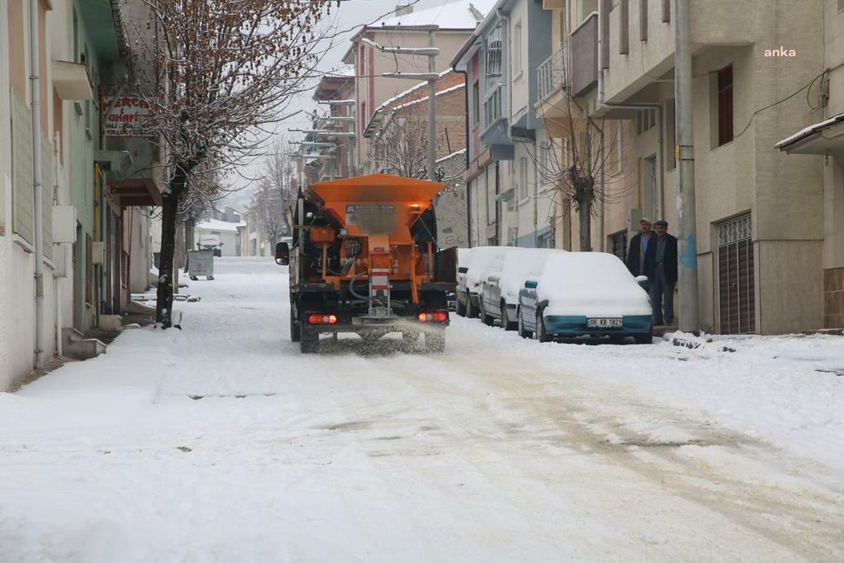 Odunpazarı Ekipleri, Kar ve Buzlanmayla Mücadele İçin Sahada