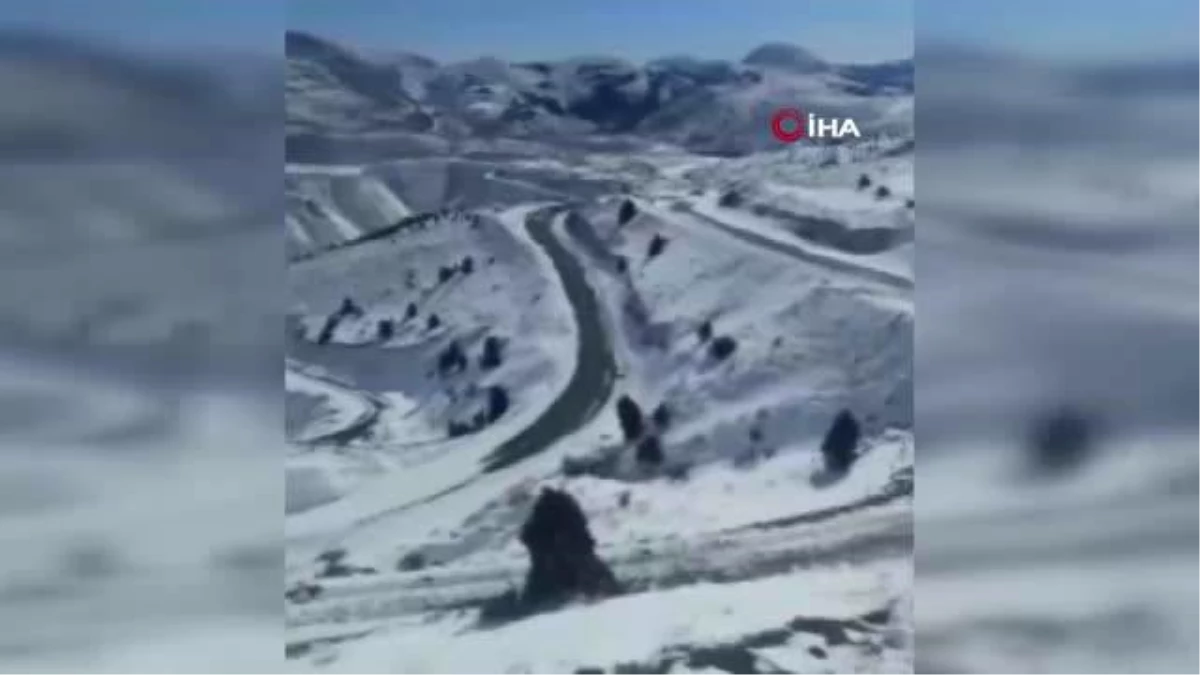 Okullar açılmadan Toros dağlarının karlı yolları açıldı