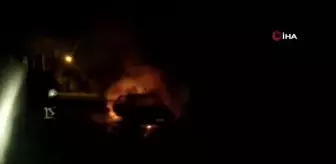 Park halindeki otomobil alev alev yandı