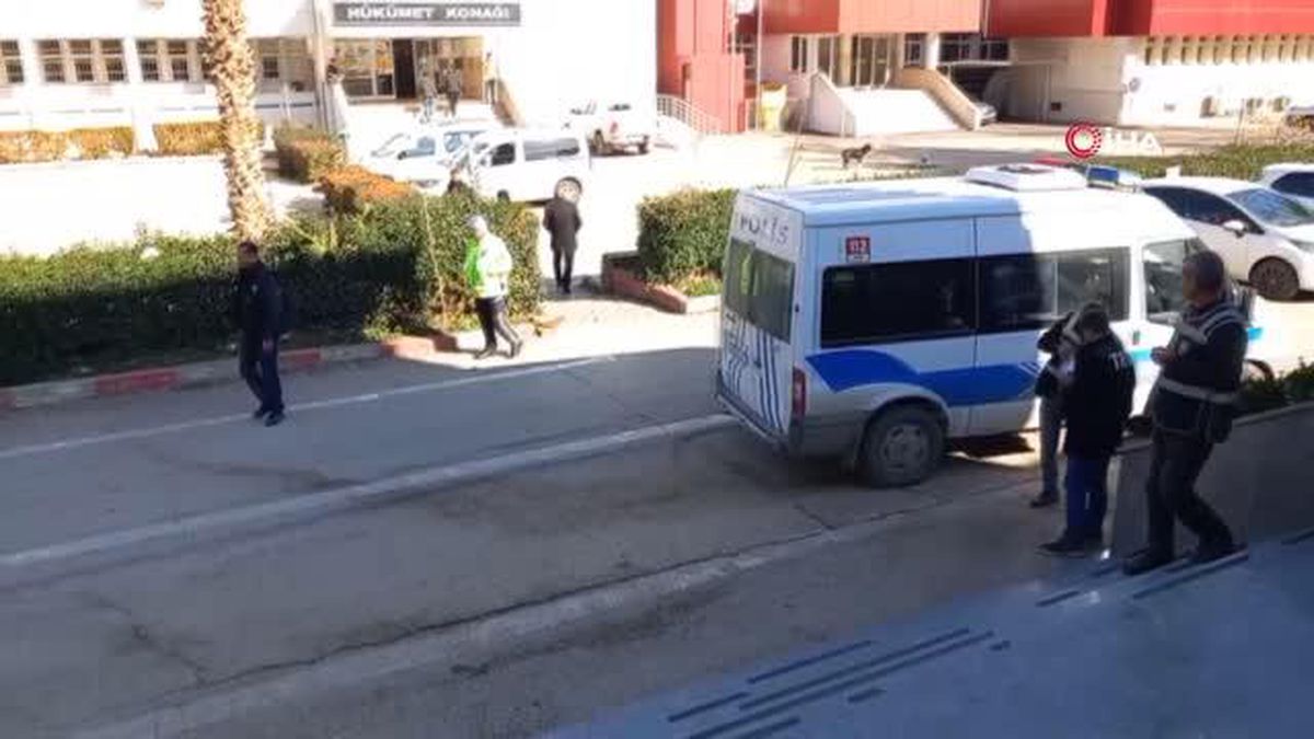 Pazarda kavga eden 6 Suriyeli sınır dışı edildi