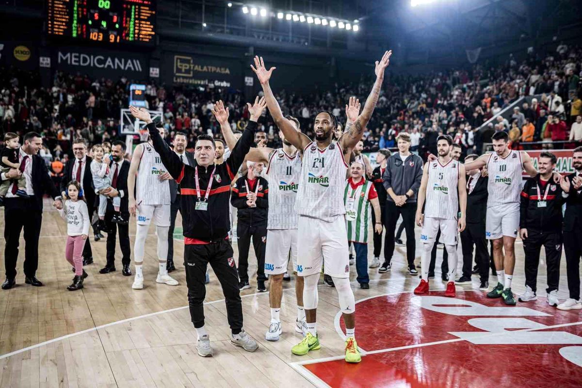 Pınar Karşıyaka\'nın konuğu Beşiktaş