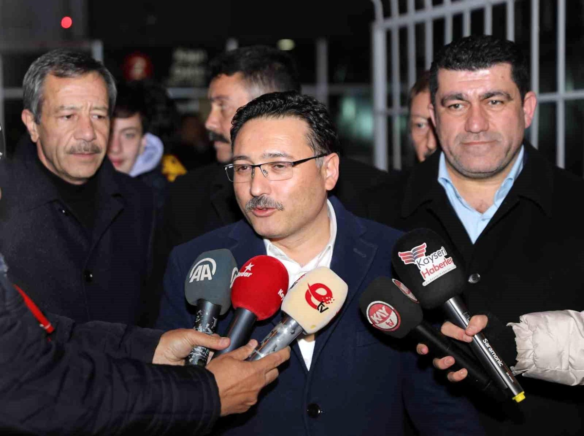 Vali Çiçek: "Kazanmak Kayserispor\'a yakışıyor"