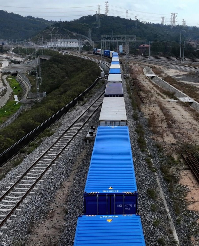 2023'ün İlk Çin-Avrupa Yük Treni Çin'in Quanzhou Kentinden Hareket Etti