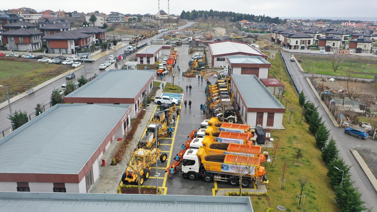 Beylikdüzü Belediyesi Kar Yağışına Karşı Teyakkuzda