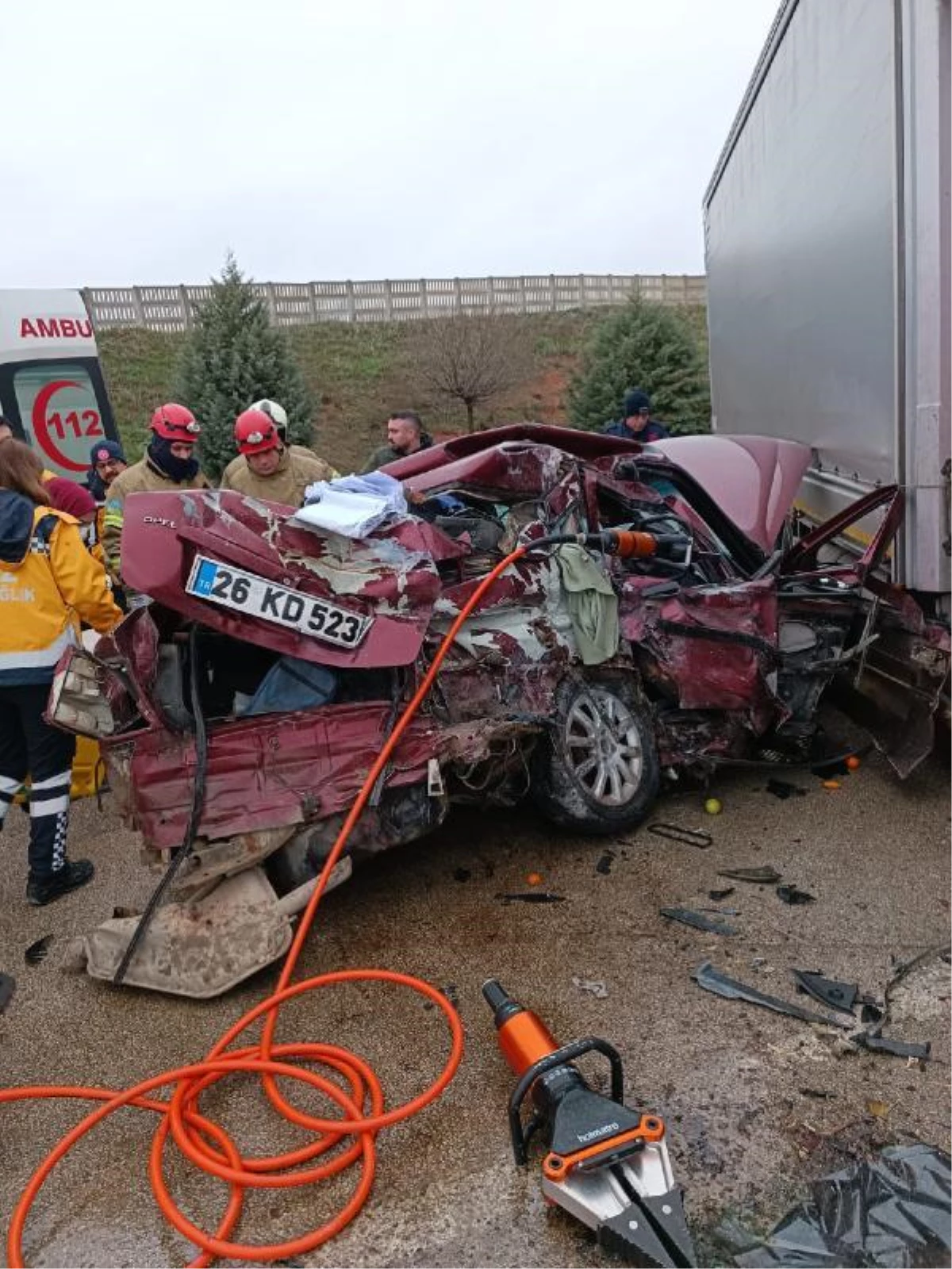 Bursa\'da düğün yolunda kaza: 5 ölü, 1 yaralı