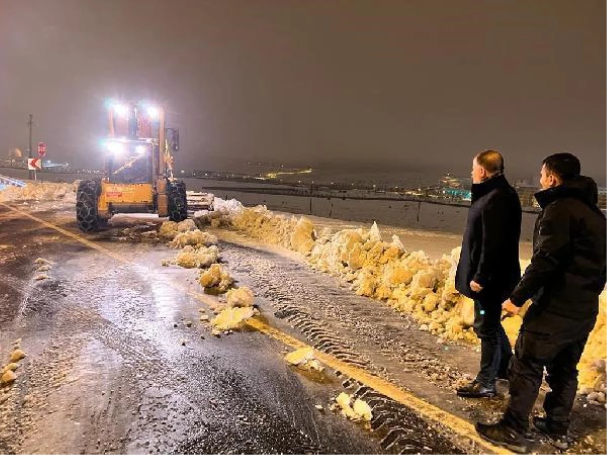 Mardin-Diyarbakır yolunda ulaşıma kar engeli (3)