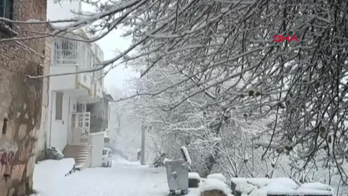 SİLVAN'DA 78 KÖY YOLU ULAŞIMA KAPANDI