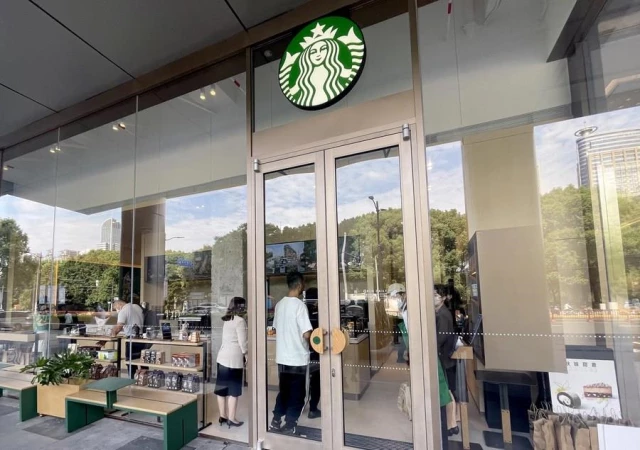 Starbucks Çin'deki Şube Sayısını Artırıyor