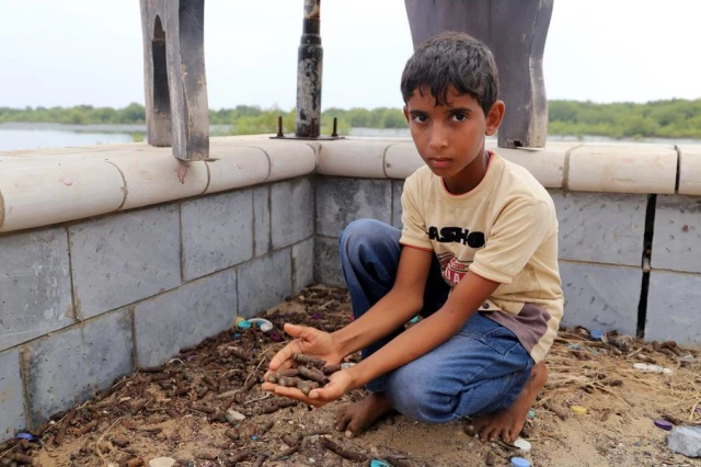 Yemenli Çocuklar 4 Yıl Sonra Sahile Kavuştu