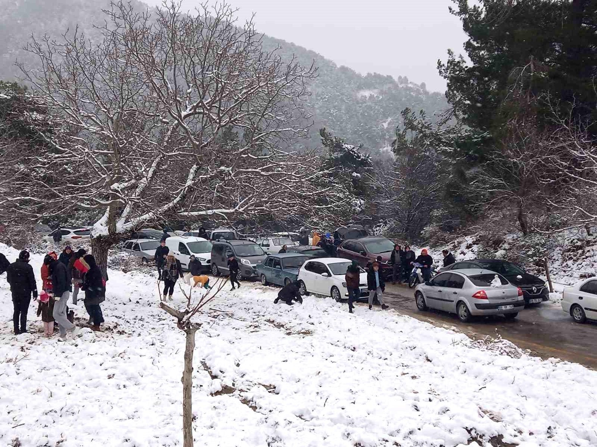 Aydın\'a kar gelmeyince vatandaşlar kara gitti