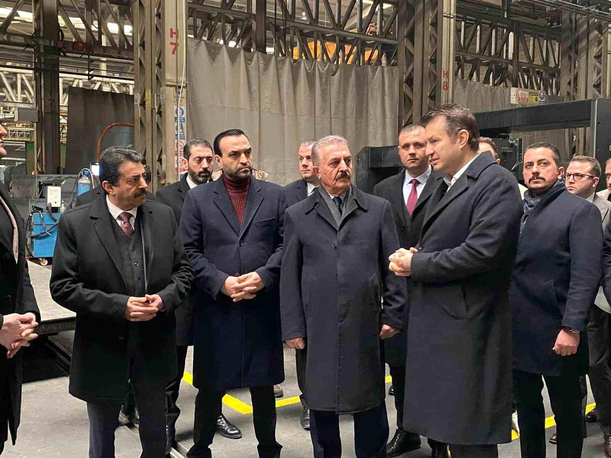 Büyükataman, Bursa\'da iş adamlarının taleplerini dinledi