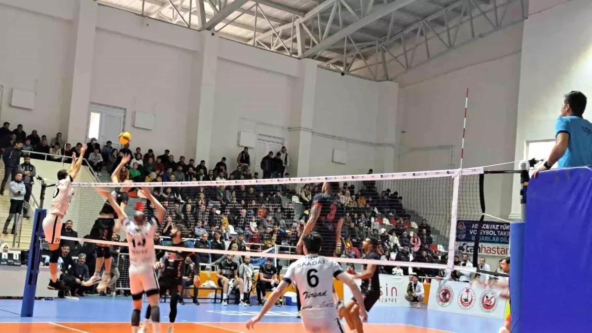 Efeler Ligi: Türşad: 1 Cizre Belediyespor: 3