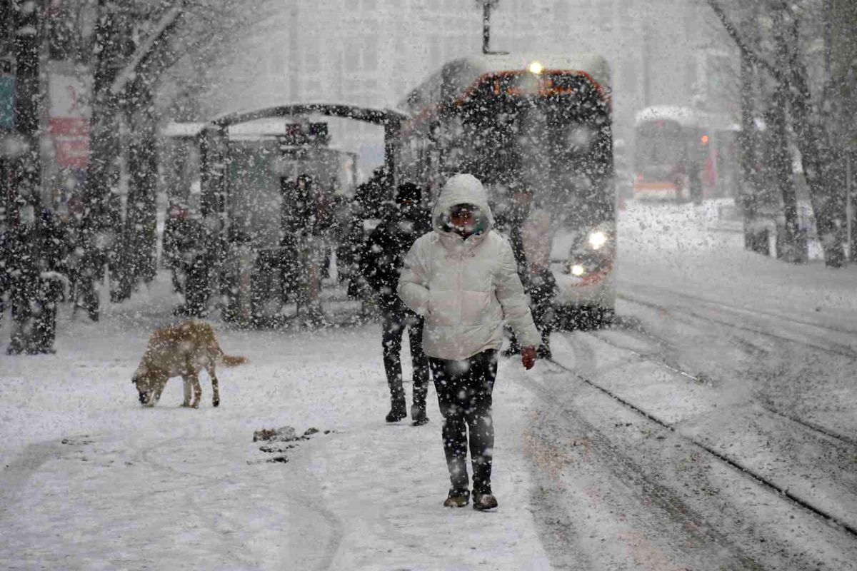 Eskişehir\'de engellilere ve hamilelere kar izni
