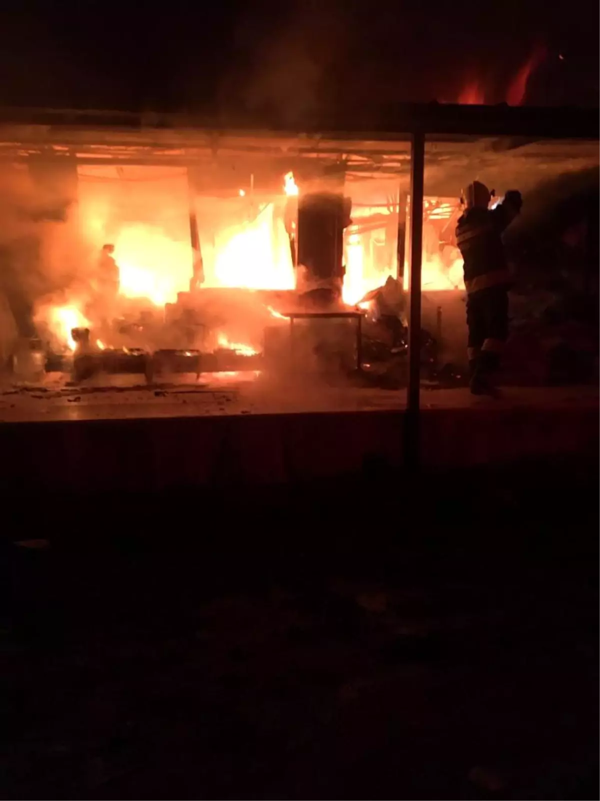 Muğla'da korkutan ev yangını