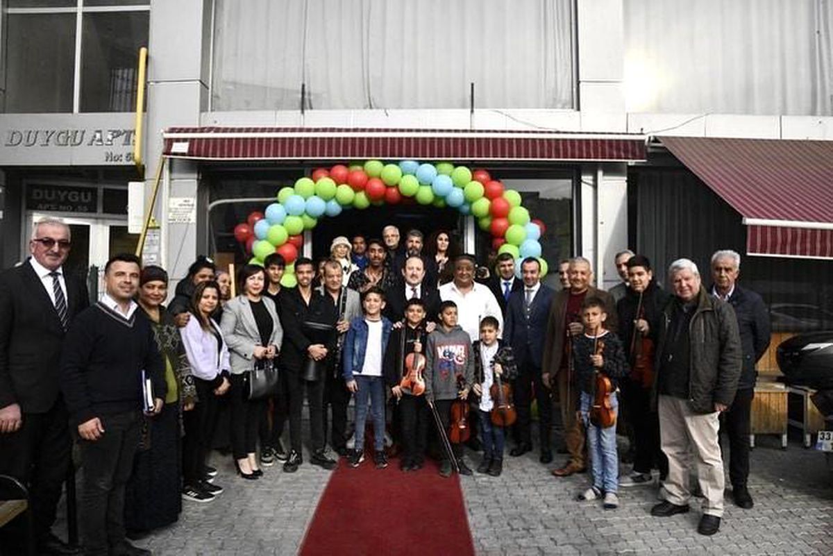 Vali Pehlivan: "Roman kardeşlerimiz ile diyalog ağını genişletiyoruz"
