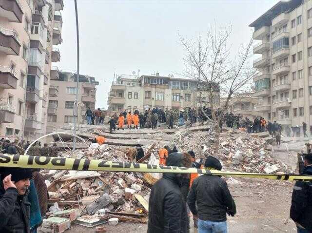 7.4'lük deprem 10 kentimizde yıkıma neden oldu! İşte il il acı bilanço