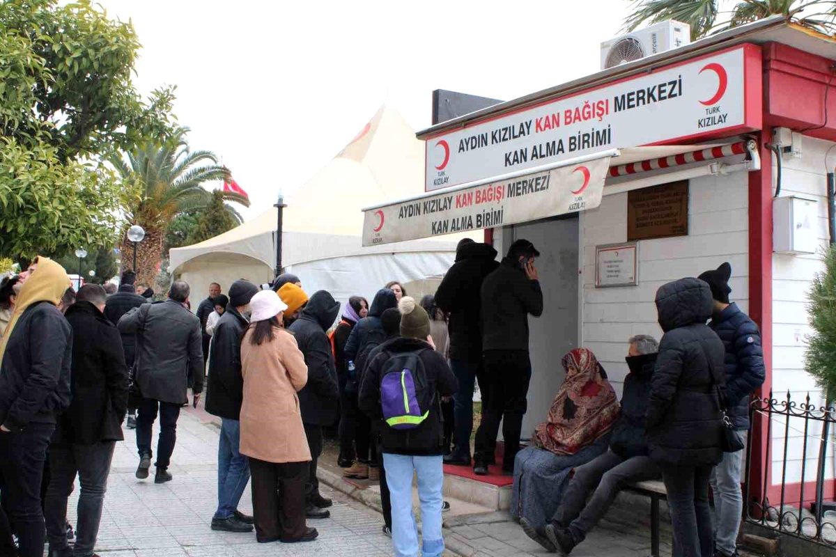 Aydınlılar kan bağışına yoğun ilgi gösteriyor