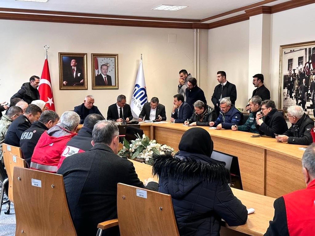 Bakanlar Özer ile Ersoy, Malatya\'da Koordinasyon ve Değerlendirme Toplantısı gerçekleştirdi
