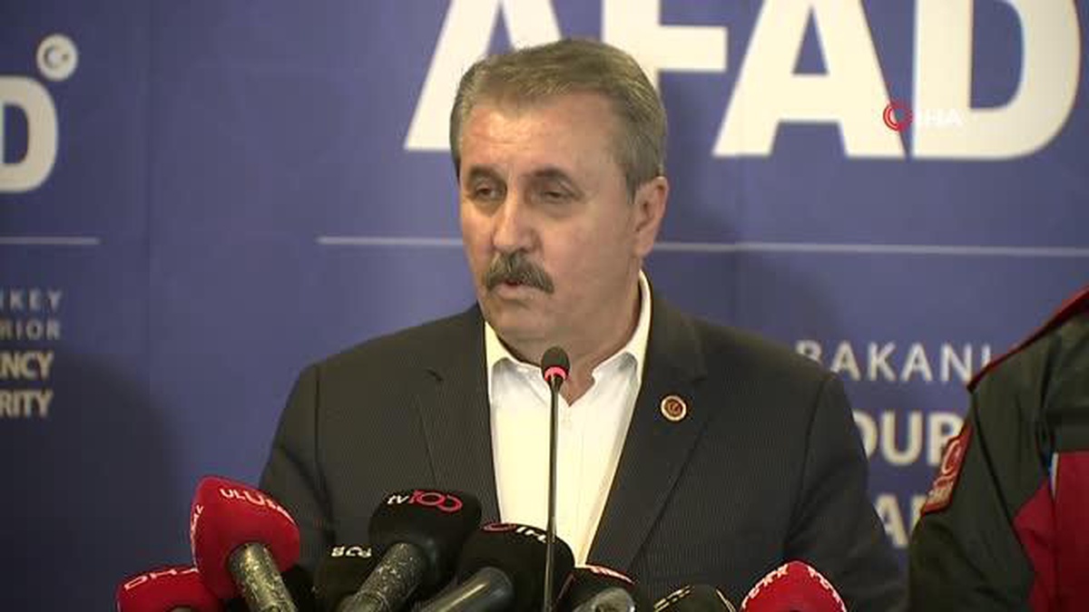 BBP Genel Başkanı Destici: "Büyük Birlik Partisi olarak, \'Deprem Koordinasyon ve Yardımlaşma Merkezi\' oluşturduk"