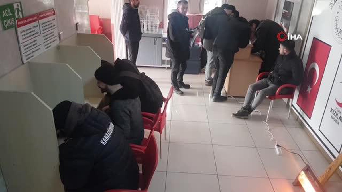 Deprem bölgeleri için kan bağışı yoğunluğu yaşanıyor