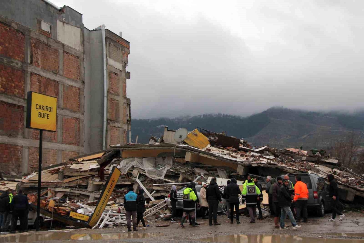 Deprem Hatay\'ı yıktı
