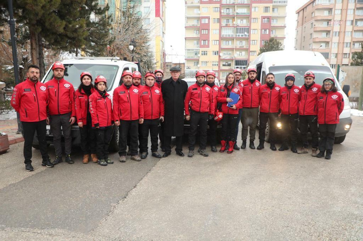 Eskişehir Odunpazarı Belediyesi Ekipleri, Depremin Ardından Adana\'ya Doğru Yola Çıktı