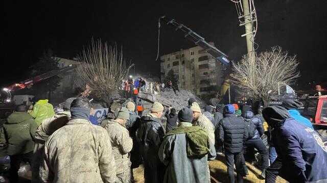 Kahramanmaraş'ın ardından Naci Görür canlı yayında İstanbul'u işaret etti: 400 binden fazla insanın can güvenliği yok