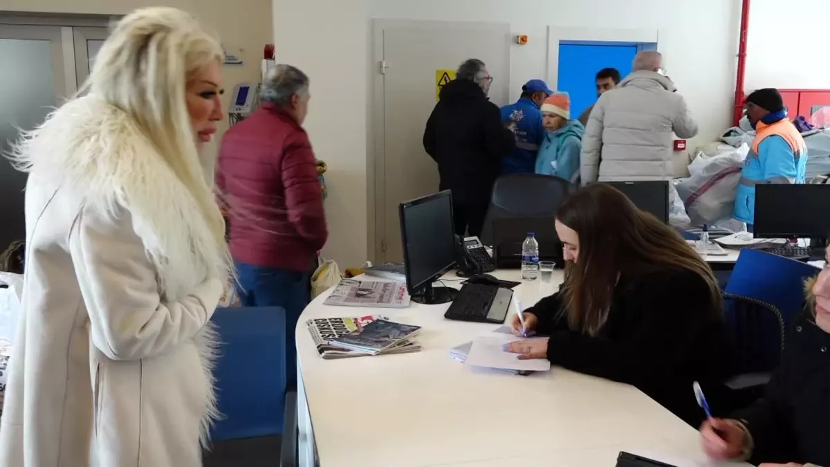 Kuşadası, Depremzedeler İçin Tek Yürek Oldu