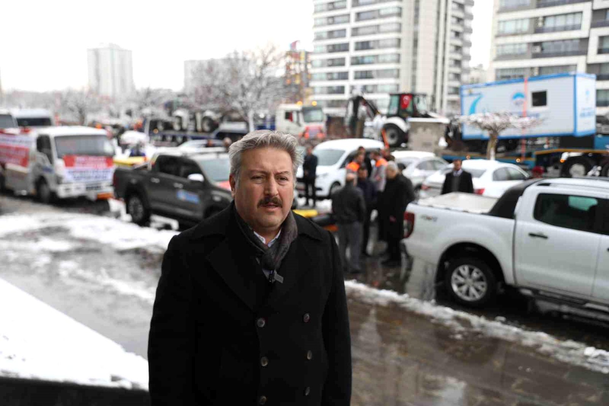 Melikgazi\'nin yardım eli depremzedeler için uzandı