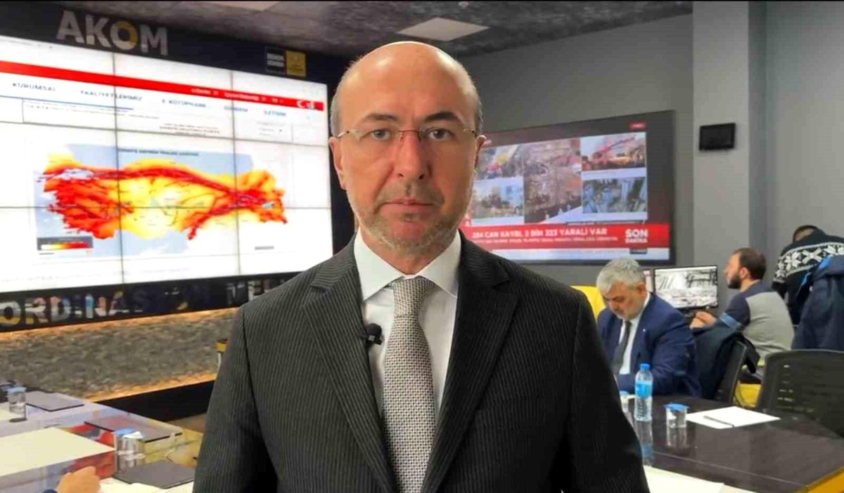 Selçuklu Belediyesi Hatay\'a araç ve personel gönderdi