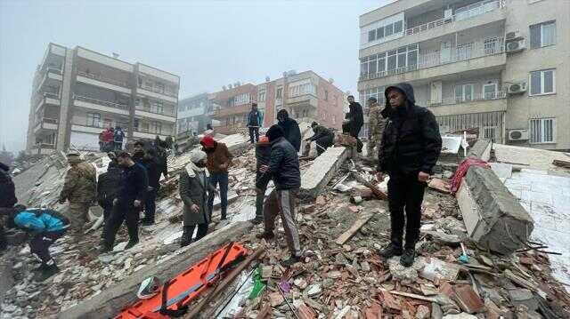 Son Dakika! 10 ili vuran depremde şu ana kadar 284 kişi hayatını kaybetti, 2 bin 323 yaralı var