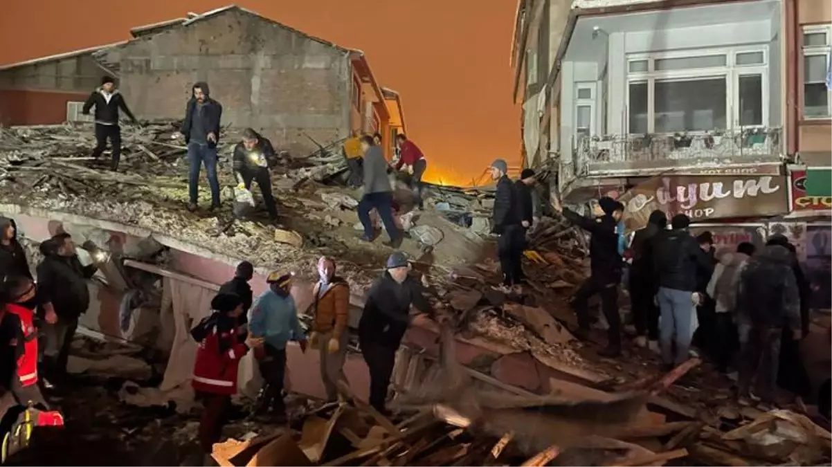 Son Dakika: Bir deprem haberi de Gaziantep\'ten! Saat 04:26\'da 6.4 büyüklüğünde sarsıntı meydana geldi