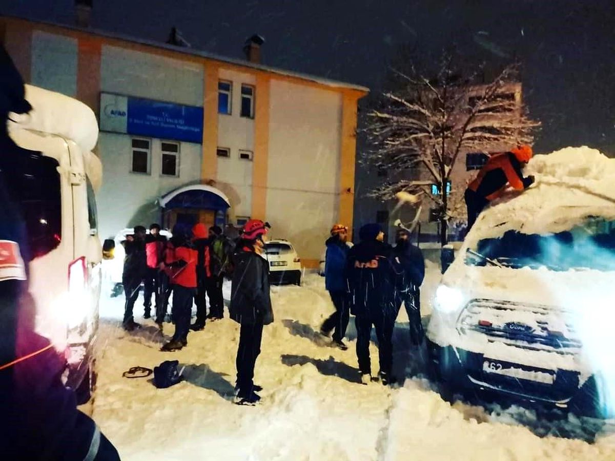 Tunceli\'den Adıyaman\'a ekipler sevk edildi